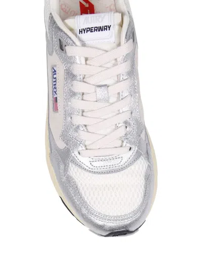 Autry Low Top Sneaker With Contrast Sole And Mesh Panels In Red