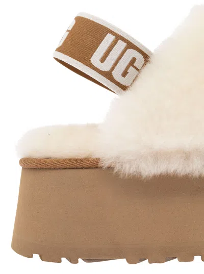 Ugg Platform Mules Made Of Camel-colored Leather With Faux Fur And Elastic Back In Brown