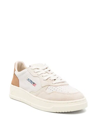 Autry Medalist Sneakers In Leather With Suede Inserts In White