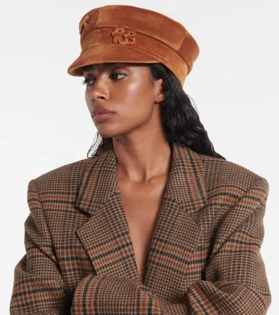 Ruslan Baginskiy Logo Velvet Newsboy Cap In Brown