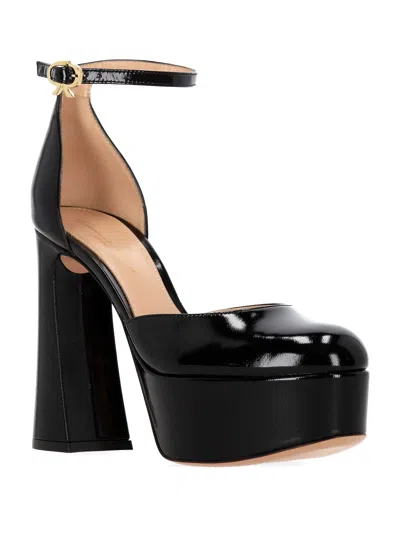 Gianvito Rossi Holly D'orsay Platform Pumps With Round Buckle In Black