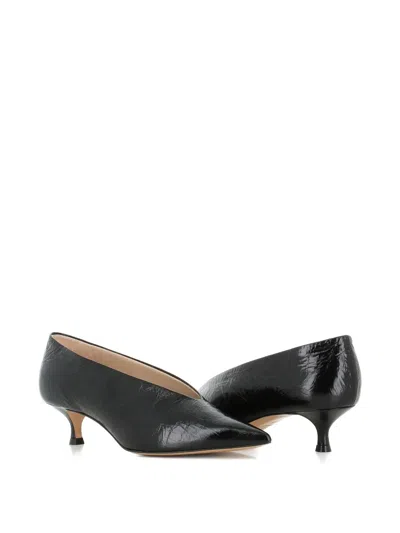 Le Monde Beryl Le Monde Béryl Pointed Toe Pumps With Crocodile Textured Finish In Black