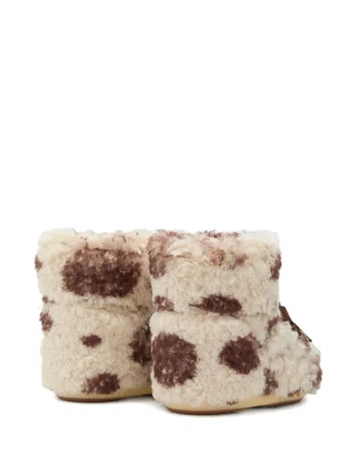 Moon Boot Icon Low Cow Print Curly Boots In White