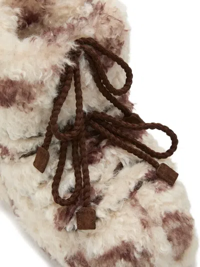 Moon Boot Icon Low Cow Print Curly Boots In White