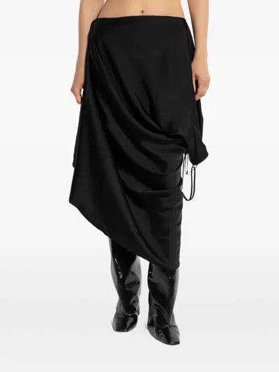 垂坠不对称连衣裙