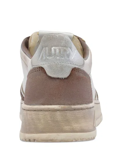Autry Medalist Low Super Vintage Sneakers In Brown