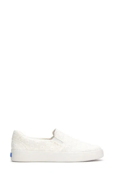 Keds Unisex|women's Pursuit Starburst Eyelet Slip On Canvas Sneakers In Snow White