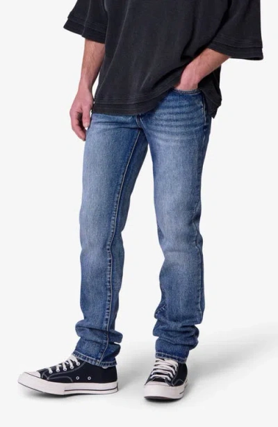 Mnml Slim Fit Jeans In Blue