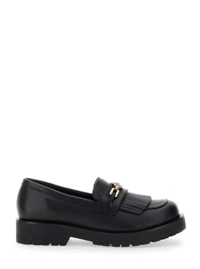 Twinset Twin-set Tassel Loafers With Logo Chain In Black