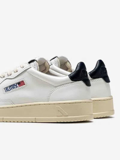 Autry Medalist Sneakers In White And Blue Leather In White