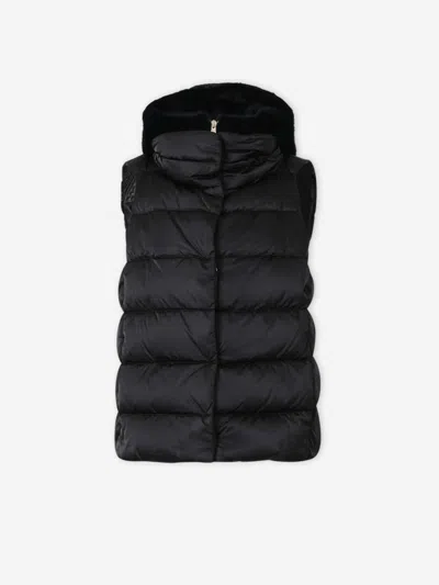 Herno Quilted Hooded Gilet In Black