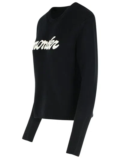 Moncler Cropped Sweater With Contrasting Embroidered Logo In Black