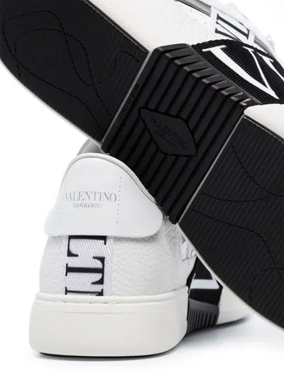Valentino White Low-top Calfskin Vl7n Sneakers In White