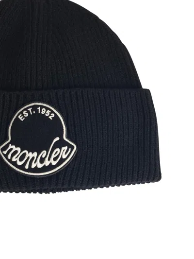 Moncler Black Wool Knit Logo Patch Beanie In Black