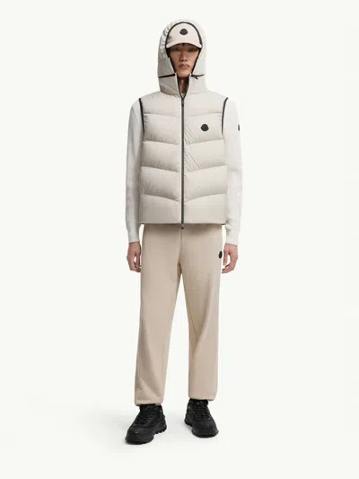Moncler Piumino Guersac In Nylon Avorio  Uomo In Neutral