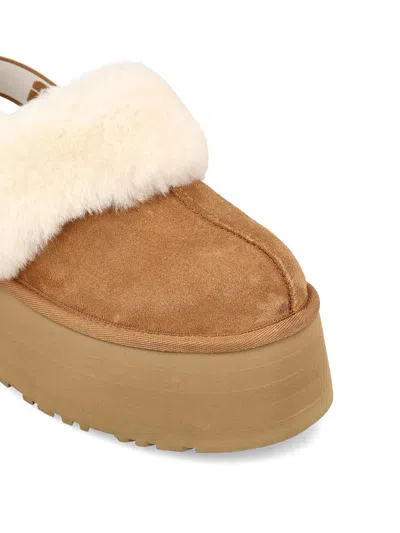 Ugg Platform Mules Made Of Camel-colored Leather With Faux Fur And Elastic Back In Brown