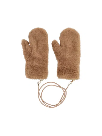 Max Mara Teddy Gloves In Brown