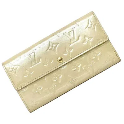 Pre-owned Louis Vuitton Beige Blanc Corail Vernis Leather Long Wallet (bi-fold) ()