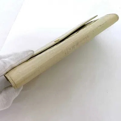 Pre-owned Louis Vuitton Beige Blanc Corail Vernis Leather Long Wallet (bi-fold) ()