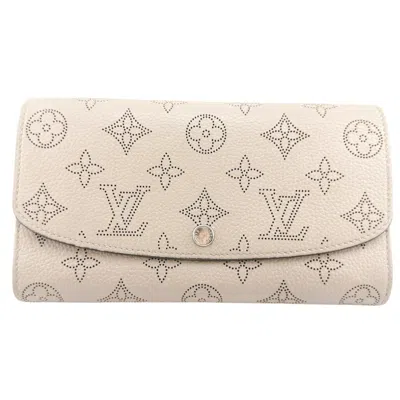 Pre-owned Louis Vuitton Beige Galle Monogram Mahina Leather Long Wallet (tri-fold) ()