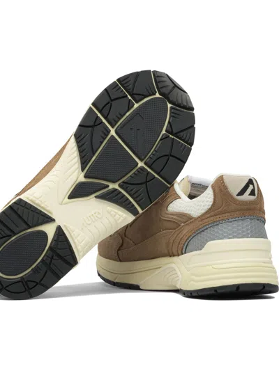 Autry Hyperway Sneakers In Cigar And Silver Mesh And Suede