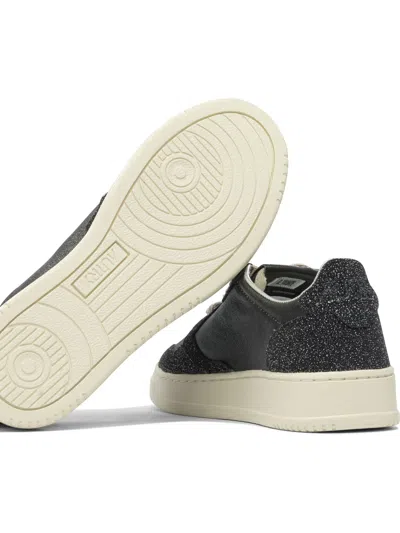 Autry Glitter Finish Low-top Sneakers In Black