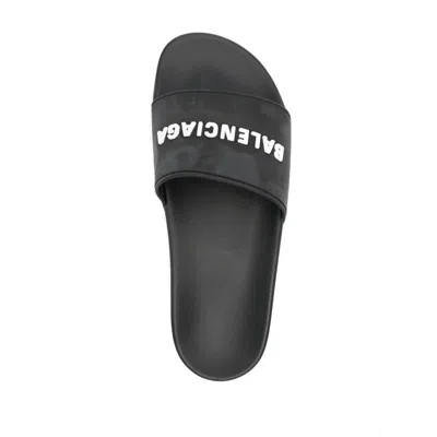 Balenciaga Logo Rubber Slide Sandals In Black