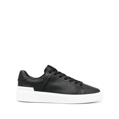 Balmain Round Toe Leather Sneakers With Flat Rubber Sole In Black