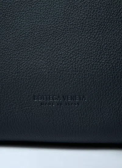 Bottega Veneta Men Corriere Crossbody Bag In Black