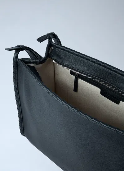 Bottega Veneta Men Corriere Crossbody Bag In Black