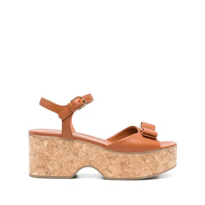 Ferragamo Selna Leather Bow Platform Sandals In Brown
