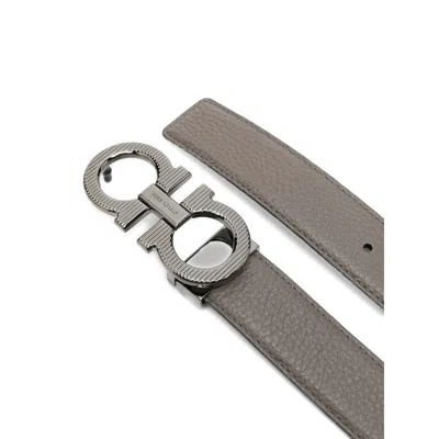 Ferragamo Reversible Leather Belt With Textured Metal Buckle In Gray