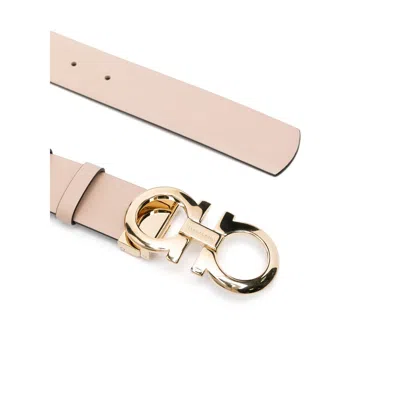 Ferragamo Reversible Gancini Belt In Hammered Leather In Neutral