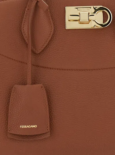 Ferragamo Mittelgrosse Soft Studio Tasche In Multi