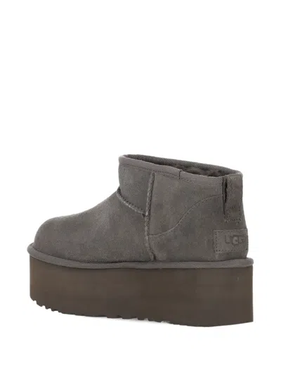 Ugg Stivaletto Donna Classic Ultra Mini Con Plateau Sand In Gray