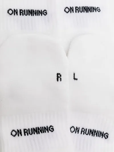 On Low Core Socks In White
