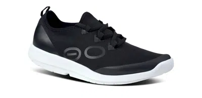 Oofos Men's Sport Shoe In White/black