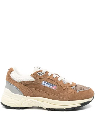 Autry Hyperway Sneakers In Cigar And Silver Mesh And Suede In Brown