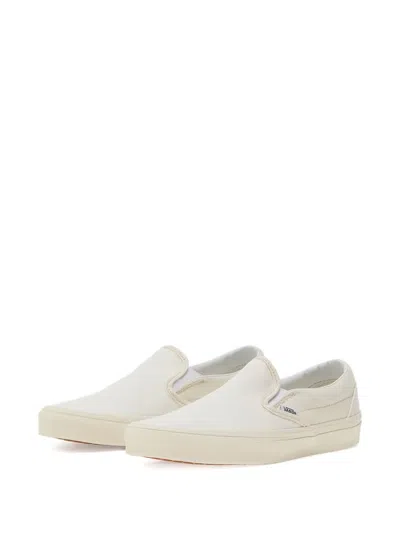 Vans Slip-on Sneakers In White