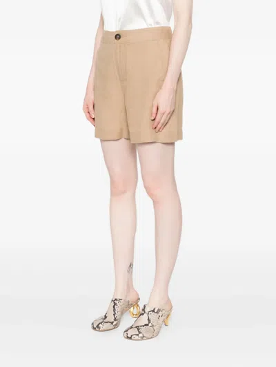 Vince Buttoned Knee-length Shorts In Burgundy