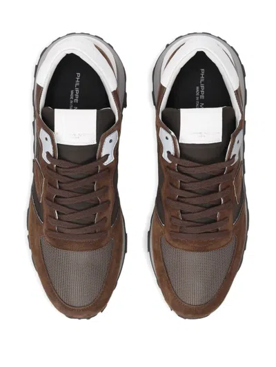 Philippe Model Trop Haute Low Sneakers In Brown Suede And Fabric In Brown