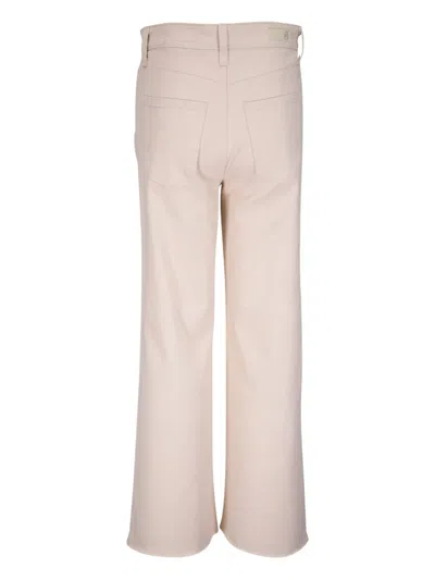 喇叭裤脚牛仔裤