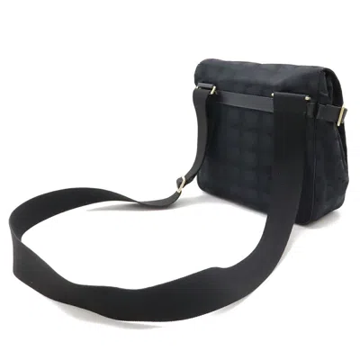 Pre-owned Chanel New Travel Line Black New Travel Line Shoulder Bag ()