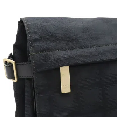 Pre-owned Chanel New Travel Line Black New Travel Line Shoulder Bag ()