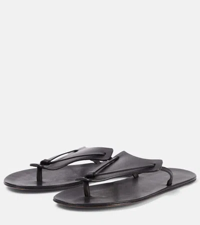 The Row Helena Flip Flop Sandals In Leather In Black