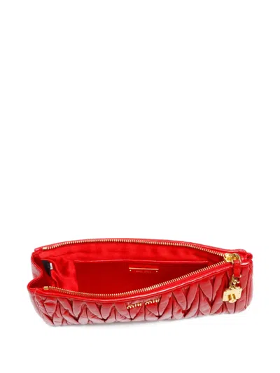 Pre-owned Miu Miu 2010s Matelassé Clutch Bag In Red
