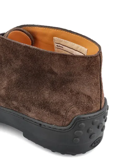 Tod's Winter Gommino Desert Boots In Suede In Brown