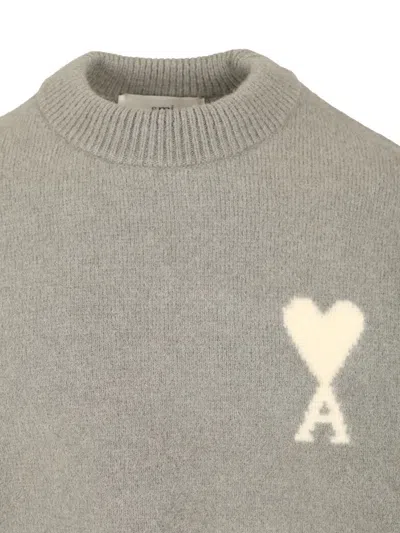 Ami Alexandre Mattiussi Ami Round Neck Sweater With Logo Detail And Ribbed Finishes In Gray