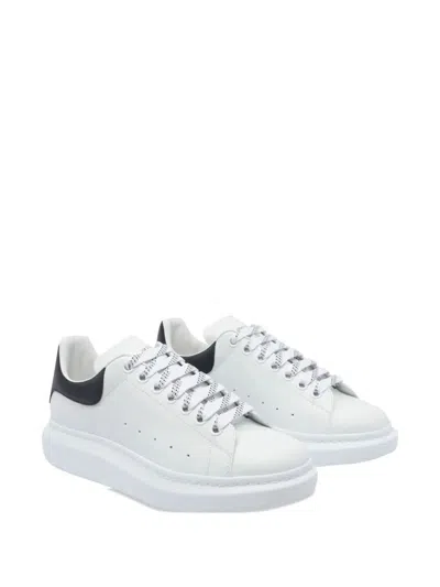 Alexander Mcqueen White And Black Low-top Sneakers With Chunky Sole And Contrasting Heel Tab In Leather Man In White