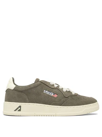 Autry Low Top Suede Panels Sneakers In Gray